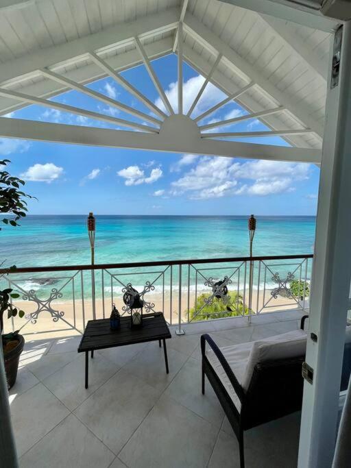 Bianca Bay 3 Bedroom West Coast Beach Front Villa Saint James Eksteriør bilde